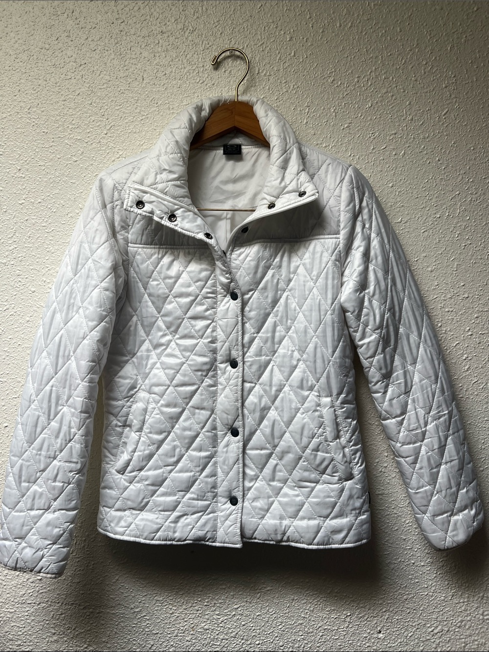 Oakley White Quilted Puffer Jacket with Snap Front